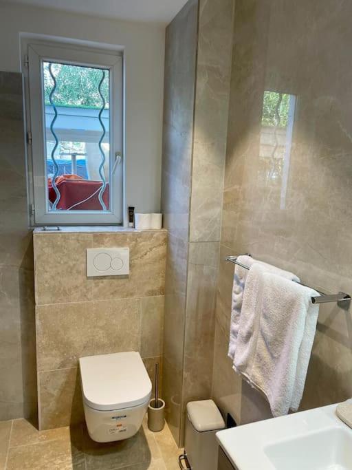 Superbe Appartement Pres De La Plage Et Du Centre Ville Saint-Tropez Zewnętrze zdjęcie