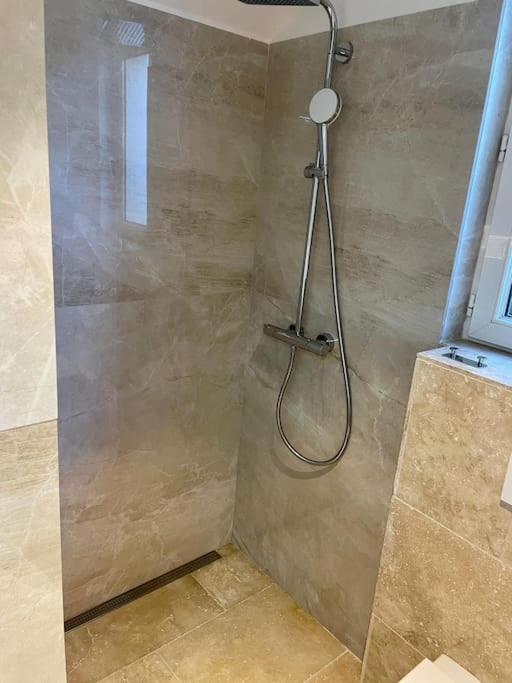 Superbe Appartement Pres De La Plage Et Du Centre Ville Saint-Tropez Zewnętrze zdjęcie
